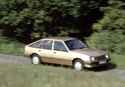 Ascona C Pressefotos