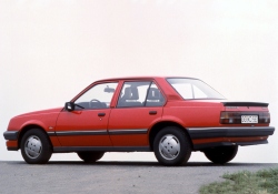 Ascona C Pressefotos