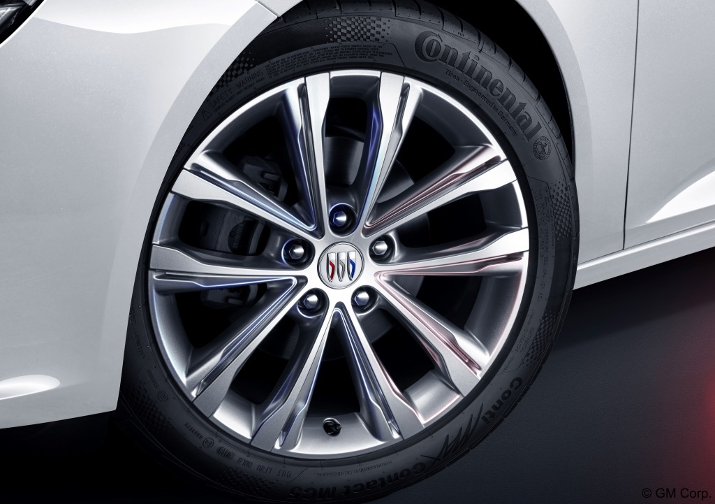 Insignia B GSi
